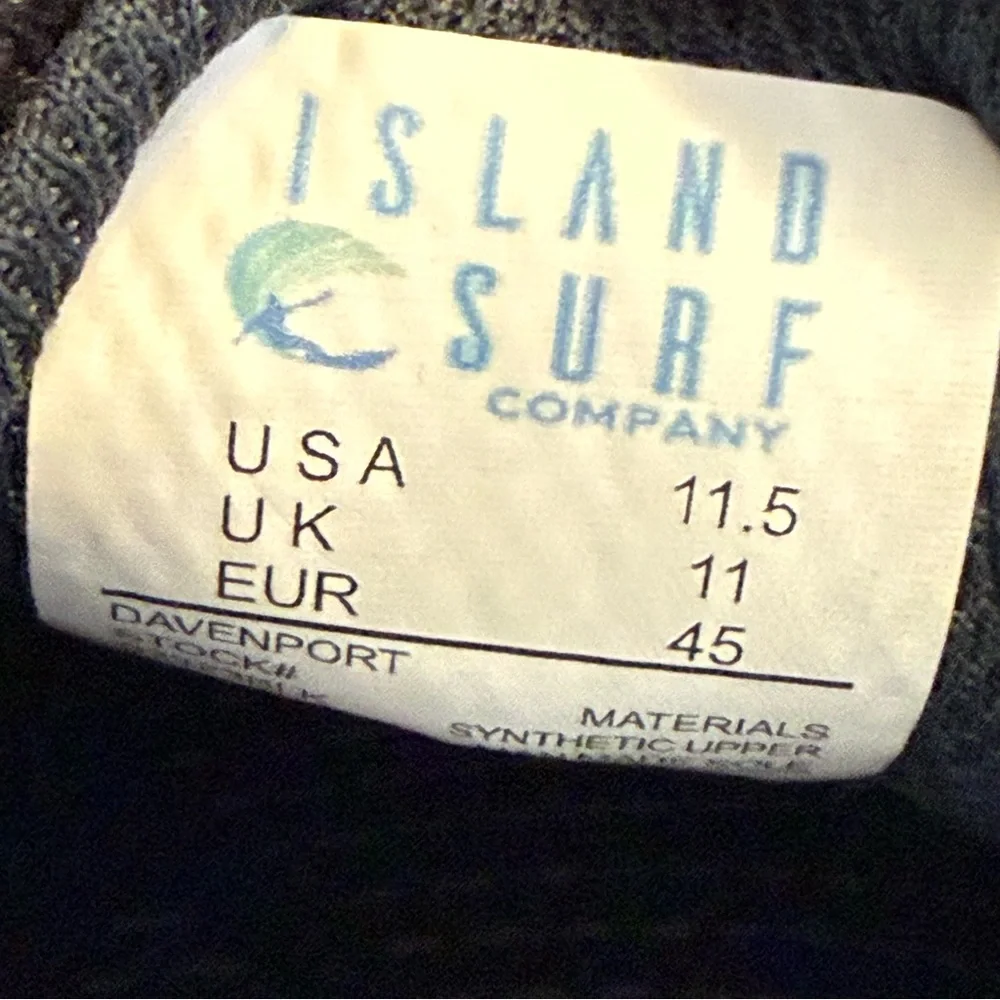 Island Company sleek black